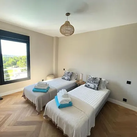 Finca Molinos 5 Bedrooms Pool Apartment *