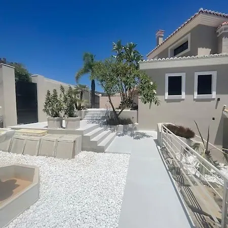 Apartment Finca Molinos 5 Bedrooms Pool Marbella
